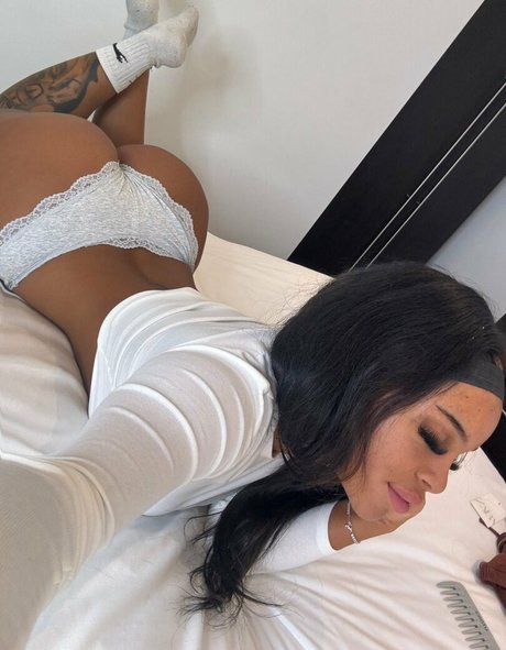 Sapphire Y model hot galleries