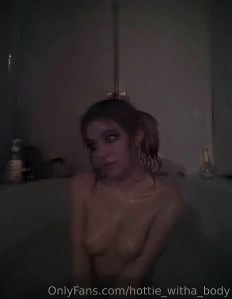 hottie witha body sexy star photo