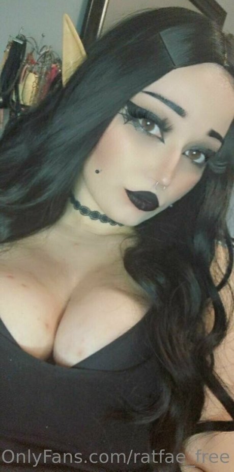 ratfae free star naked galleries