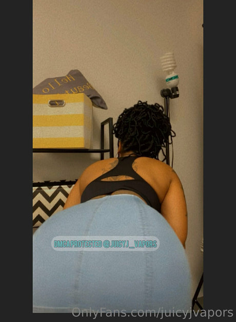 juicyjvapors star erotic pic