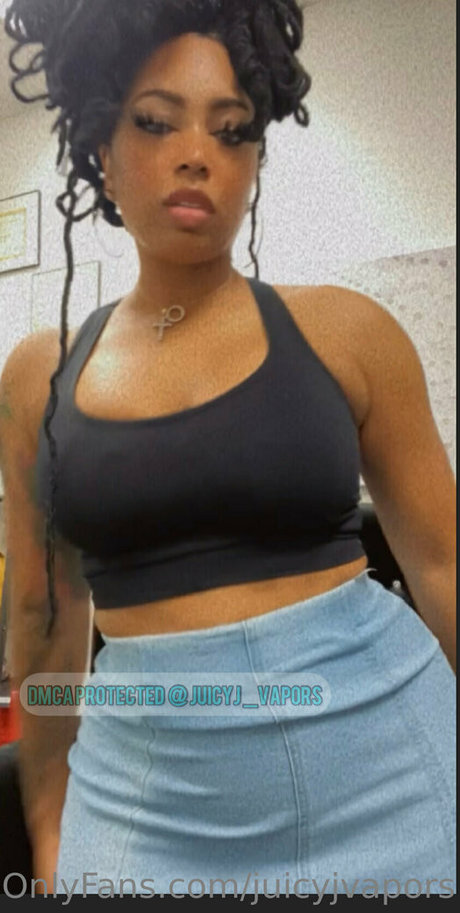 juicyjvapors pornstar erotic image