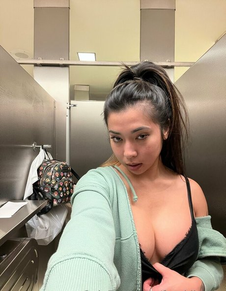 fitgirlyumi porn star images