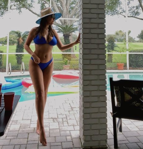 Monica Gonzalez perfect star img