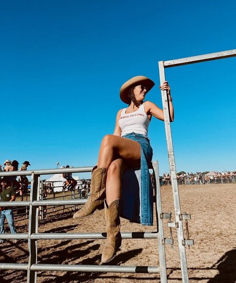 Monica Gonzalez model xxx image