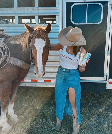 Monica Gonzalez free model images