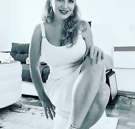 Berina Fati hd pornstar photo