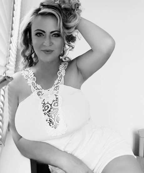 Berina Fati porn actress img