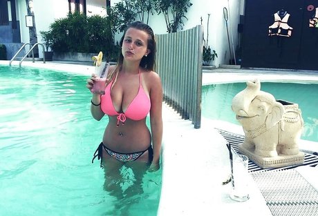 Luan Raviv pretty star archive