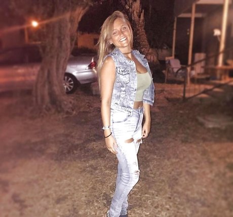 Luan Raviv pornstar hot photos