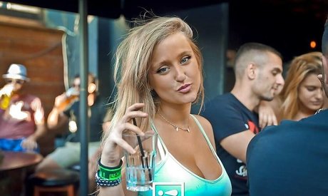 Luan Raviv exclusive star pictures