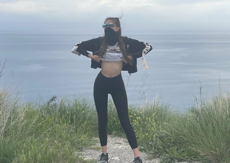 missgrayof naked model photos