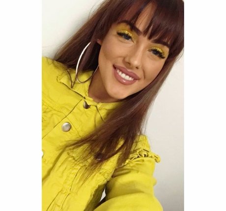 Bobbie Cook star nice picture