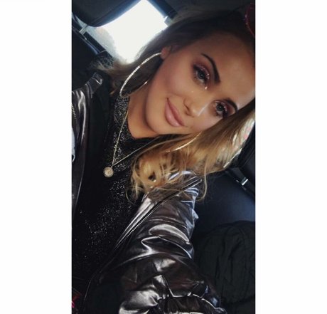 Bobbie Cook hot model picture