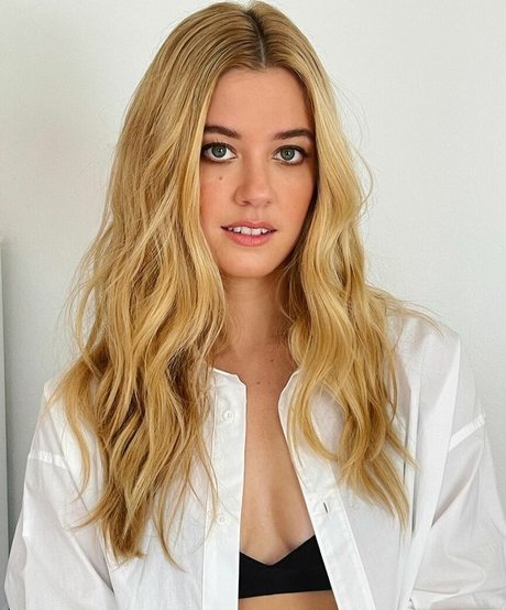 Mallory Bechtel best model photos