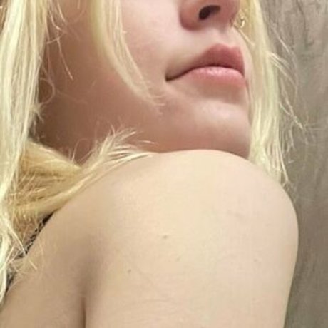 tatsandtunez art actress photos