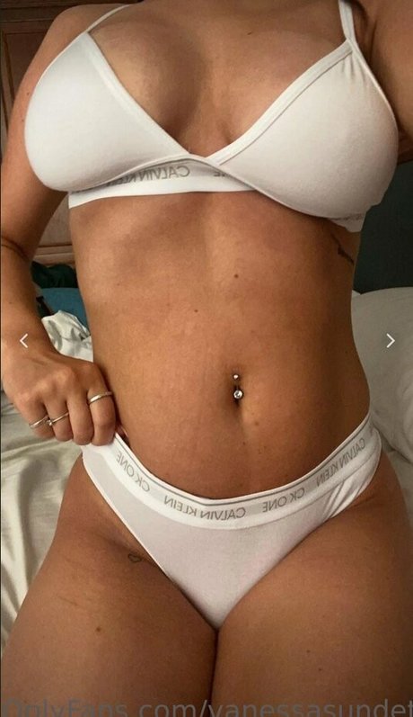 vanessasundet model naked images