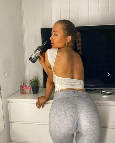 vanessasundet erotic pornstar photos