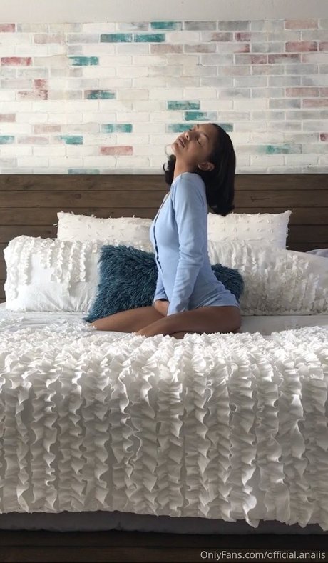 Official Anaiis perfect pornstar pic