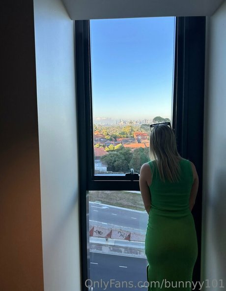 bunnyy101 model sexy galleries