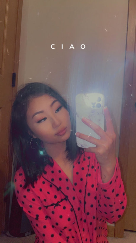 xcindy naked model pictures