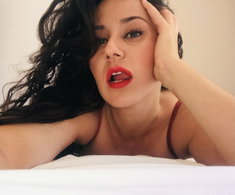 vicktoriabluefree hd pornstar photo