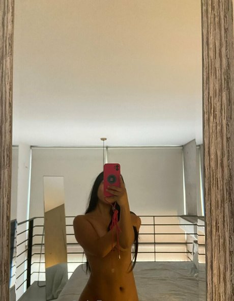 privado honey star naked pics