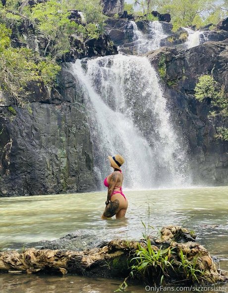 sizzorsister beautiful model gallery