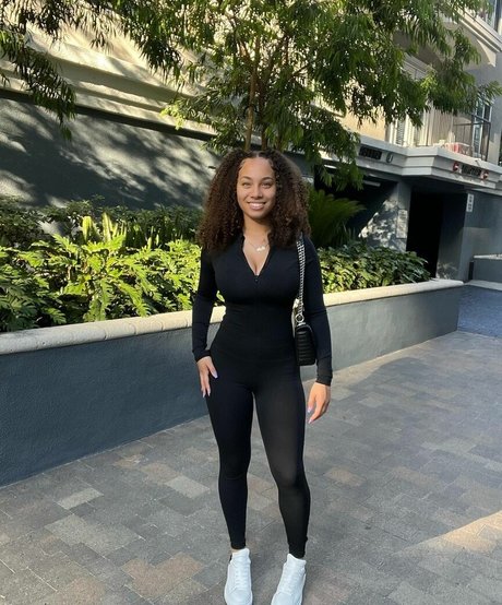 Jada Durroh pornstar pretty image