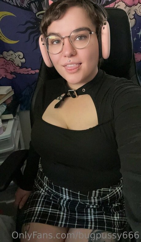 bugpussy666 hd model pic