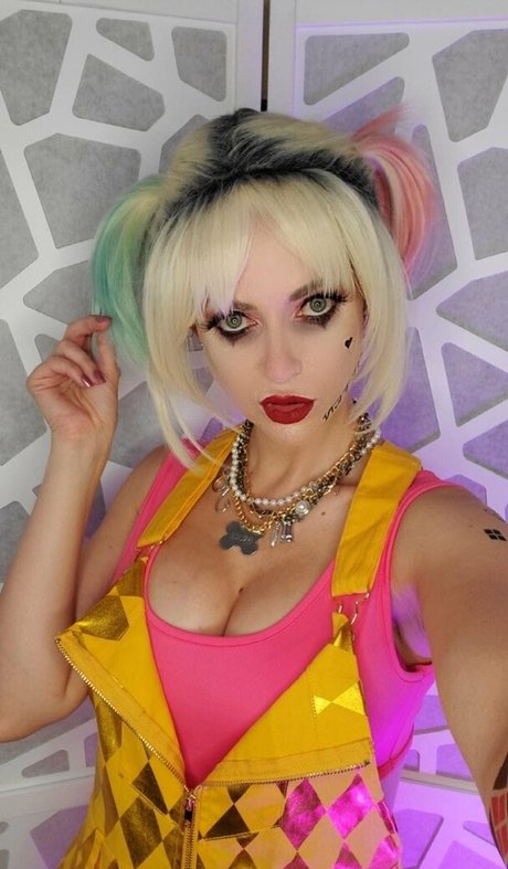 Meganrandom model naked pictures