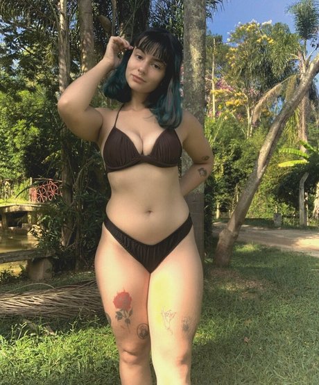 Giovana Gomes nudes actress pics