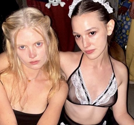 Victoria Pedretti xxx model image