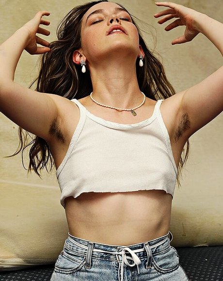 Victoria Pedretti star porn images