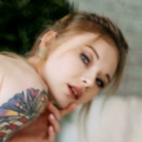 Karnelia erotic actress pictures