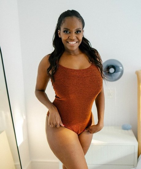 Oti Mabuse xxx star pictures