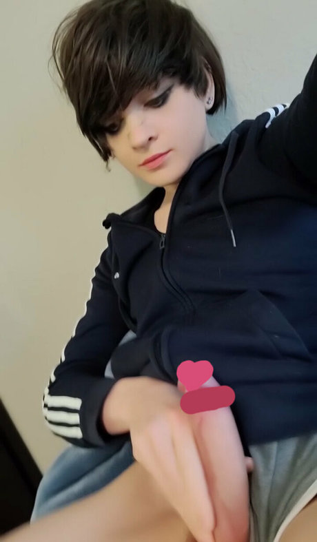 trappychan_ sexy model image