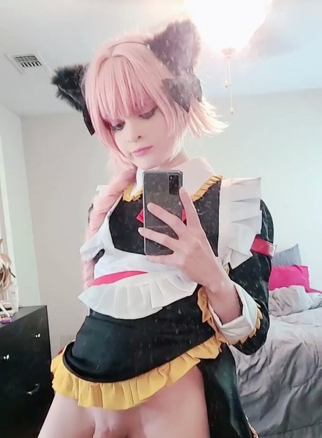 trappychan_ model beautiful image