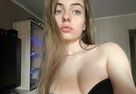 Lola Byrd model beautiful picture