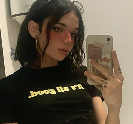 angele mhr naked star photos