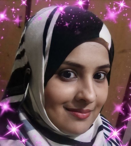 Ghazala Faisal model free photos