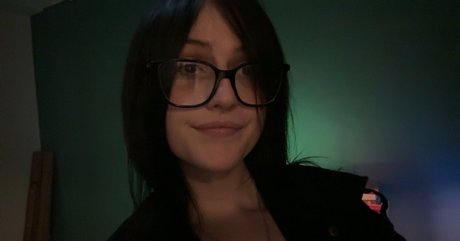 corpsethot pretty model pics