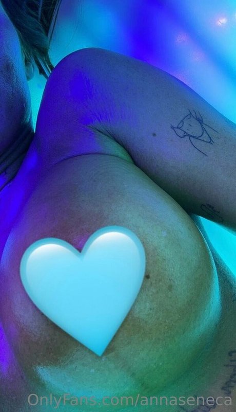 Anna Seneca pretty actress gallery