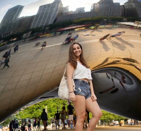 Felicia Hofner model xxx img