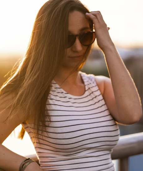 Felicia Hofner naked star img