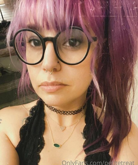 petitetreat_ model porn galleries