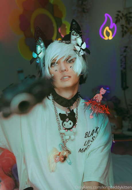 kingdaddykitten nice actress pics