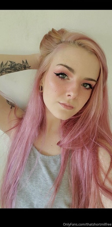 lilydarkofree model pretty gallery