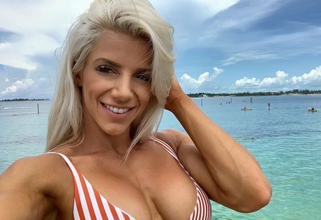 Asha Coulthard star porn picture