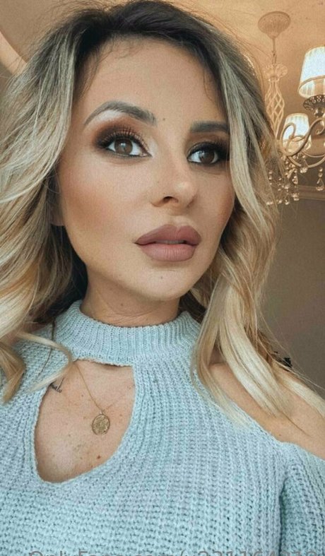 sophie lovelight adult star img