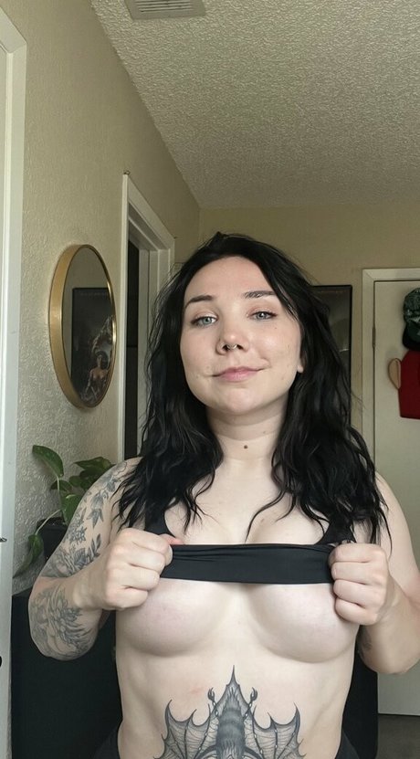 Glizzy McGuire hd star galleries